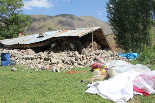 Deprem bölgesinde yaşam… Depremzedelerin korkuları sürüyor