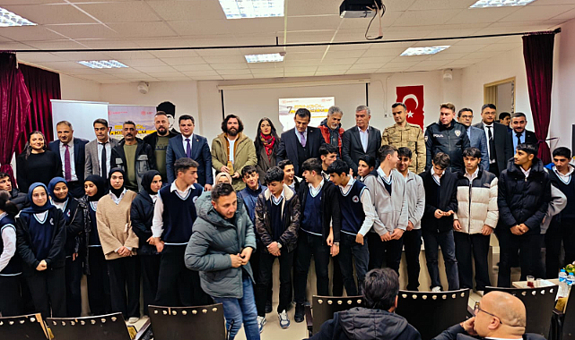 7. BİNGÖL ULUSLARARASI KISA FİLM FESTİVALİ KAPANIŞ TÖRENİYLE SONA ERDİ